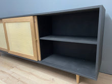 Load image into Gallery viewer, RATTANIA 3 DOOR SERVER